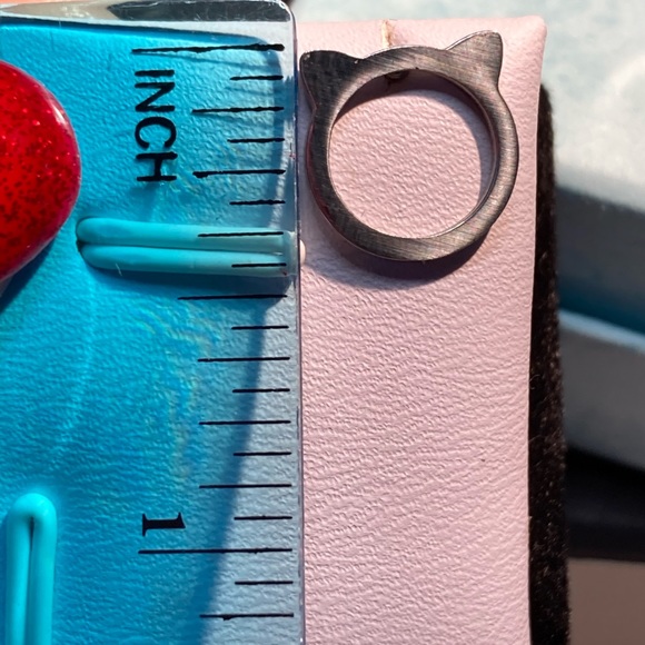 Stainless Steel Circle Cat Stud Earrings - Picture 4 of 4